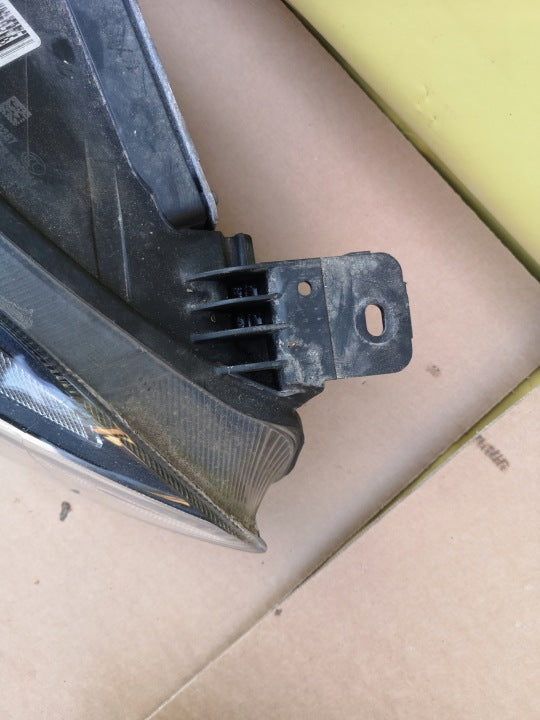 Frontscheinwerfer Ford Focus MX7B-13E015-EB MX7B-13E014-EB Ein Satz Headlight SCH9685872295ta