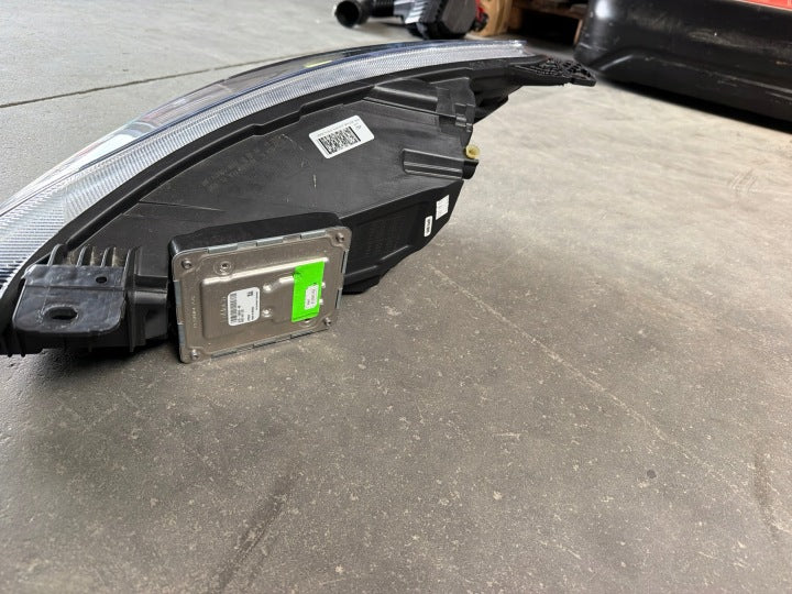 Frontscheinwerfer Ford Focus JX7B-13E015-AB Ein Satz Scheinwerfer Headlight SCH9696385624oy