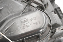Laden Sie das Bild in den Galerie-Viewer, Frontscheinwerfer Seat Ibiza IV I 90056091 Links Scheinwerfer Headlight SCH9702280289pw