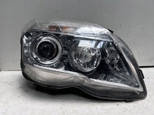 Laden Sie das Bild in den Galerie-Viewer, Frontscheinwerfer Mercedes-Benz W204 A2048207559 Xenon Rechts Headlight SCH9702791087em