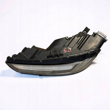 Laden Sie das Bild in den Galerie-Viewer, Frontscheinwerfer Audi A4 DJP8W0941033 Links Scheinwerfer Headlight SCH9706211697lb