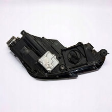 Laden Sie das Bild in den Galerie-Viewer, Frontscheinwerfer Audi A4 DJP8W0941033 Links Scheinwerfer Headlight SCH9706211697lb