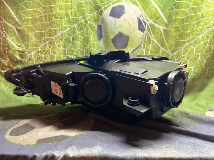 Frontscheinwerfer Audi A3 8V0941006AE Rechts Scheinwerfer Headlight SCH9706463727so
