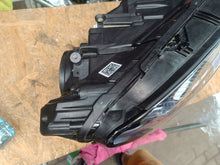 Laden Sie das Bild in den Galerie-Viewer, Frontscheinwerfer Mercedes-Benz W247 A2479068003 LED Rechts Headlight SCH9725225009kg