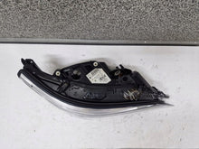 Laden Sie das Bild in den Galerie-Viewer, Frontscheinwerfer BMW 5 E60 E61 7044672-05 Rechts Scheinwerfer Headlight SCH9727528867zt