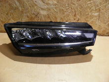 Laden Sie das Bild in den Galerie-Viewer, Frontscheinwerfer Skoda Octavia IV 5E4941016 LED Rechts Scheinwerfer Headlight SCH9728861627pz