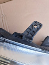 Laden Sie das Bild in den Galerie-Viewer, Frontscheinwerfer Suzuki Swift I P8798R Rechts Scheinwerfer Headlight SCH9732456331qa