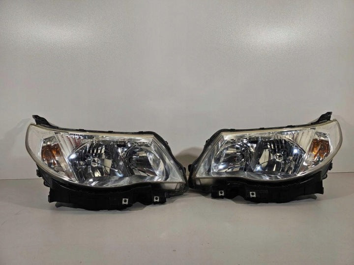 Frontscheinwerfer Subaru Forester 103419012738 Xenon Ein Satz Headlight SCH9732858742ws