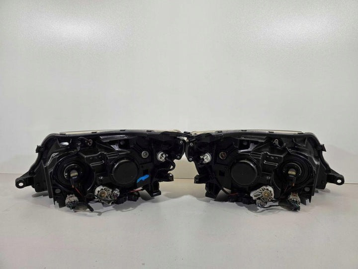 Frontscheinwerfer Subaru Forester 103419012738 Xenon Ein Satz Headlight SCH9732858742ws