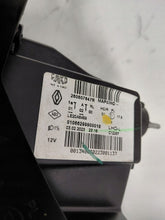 Laden Sie das Bild in den Galerie-Viewer, Frontscheinwerfer Renault Clio I V 260607647R 260104922R Ein Satz Headlight SCH9732992440fz