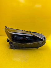 Load image into Gallery viewer, Frontscheinwerfer Toyota Yaris Cross 0D-312 LED Rechts Scheinwerfer Headlight SCH9733331588ql