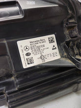 Laden Sie das Bild in den Galerie-Viewer, Frontscheinwerfer Mercedes-Benz W213 A2139067906 A2138260091 Links Headlight SCH9734420276dl