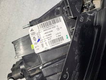 Laden Sie das Bild in den Galerie-Viewer, Frontscheinwerfer Renault Clio I V 260103507R LED Rechts Scheinwerfer Headlight SCH9740598196jo