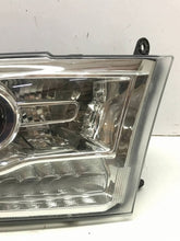 Laden Sie das Bild in den Galerie-Viewer, Frontscheinwerfer Dodge Ram COO18782 Rechts Scheinwerfer Headlight SCH9742597971he