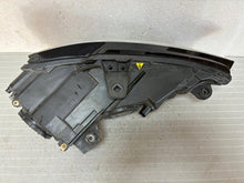 Laden Sie das Bild in den Galerie-Viewer, Frontscheinwerfer Audi A3 8V0941005 Xenon Links Scheinwerfer Headlight SCH9750407595mf
