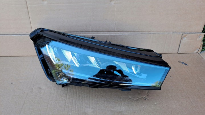 Frontscheinwerfer Skoda Enyaq 5LB941016 Rechts Scheinwerfer Headlight SCH9751615704wr