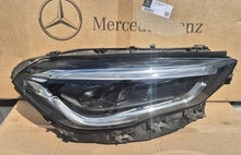 Laden Sie das Bild in den Galerie-Viewer, Frontscheinwerfer Mercedes-Benz W247 A2479067001 Rechts Scheinwerfer Headlight SCH9755950634hx