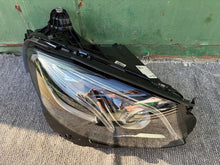 Load image into Gallery viewer, Frontscheinwerfer Mercedes-Benz W213 A2139069608 LED Rechts Headlight SCH9759518396lp