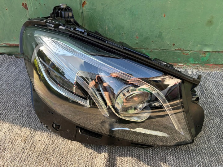 Frontscheinwerfer Mercedes-Benz W213 A2139069608 LED Rechts Headlight SCH9759518396lp