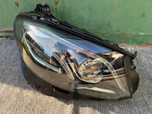 Load image into Gallery viewer, Frontscheinwerfer Mercedes-Benz W213 A2139069608 LED Rechts Headlight SCH9759518396lp