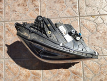 Laden Sie das Bild in den Galerie-Viewer, Frontscheinwerfer Mercedes-Benz W206 A2069065404 Full LED Rechts Headlight SCH9765266336md