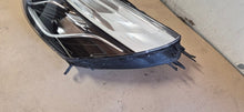 Laden Sie das Bild in den Galerie-Viewer, Frontscheinwerfer Renault Clio IV 260600373R Links Scheinwerfer Headlight SCH9768271419ka
