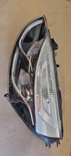 Laden Sie das Bild in den Galerie-Viewer, Frontscheinwerfer Renault Clio IV 260600373R Links Scheinwerfer Headlight SCH9768271419ka