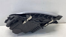 Load image into Gallery viewer, Frontscheinwerfer Volvo Xc60 II 32342517 Rechts Scheinwerfer Headlight SCH9770693178ha