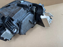 Laden Sie das Bild in den Galerie-Viewer, Frontscheinwerfer VW Passat 3J0941005 Links Scheinwerfer Headlight SCH9770768121nx