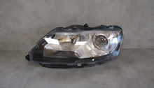 Laden Sie das Bild in den Galerie-Viewer, Frontscheinwerfer Skoda Rapid 5JB941015A Xenon Links Scheinwerfer Headlight SCH9784340227uv