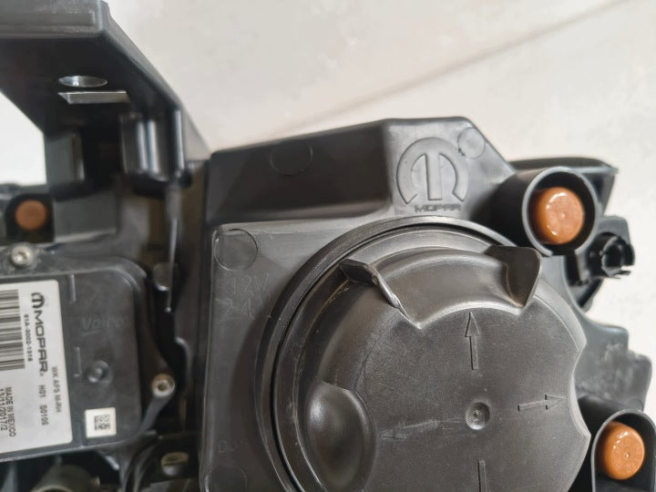 Frontscheinwerfer Jeep Grand Cherokee Wk2 68266664AG Xenon Rechts Headlight SCH9789613155ru