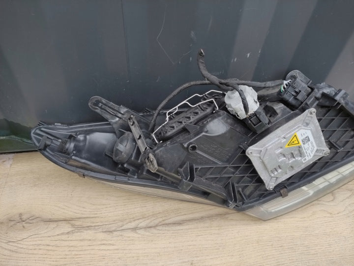 Frontscheinwerfer Renault Megane III 260600021R Xenon Links Headlight SCH9797317674am