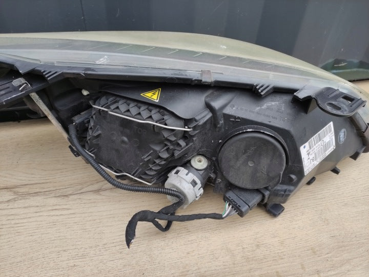 Frontscheinwerfer Renault Megane III 260600021R Xenon Links Headlight SCH9797317674am