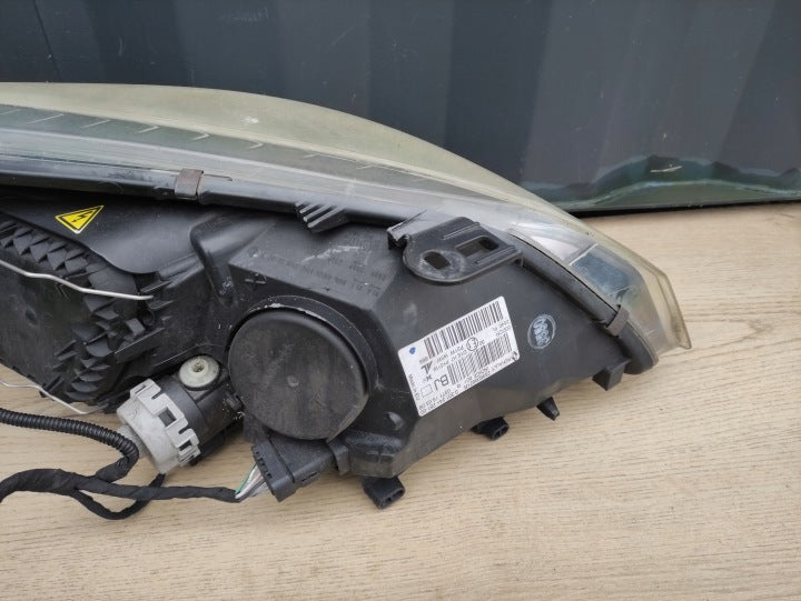 Frontscheinwerfer Renault Megane III 260600021R Xenon Links Headlight SCH9797317674am