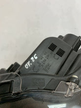 Load image into Gallery viewer, Frontscheinwerfer Toyota IV Yaris 52-333 Links Scheinwerfer Headlight SCH9798553259he