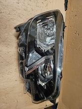 Laden Sie das Bild in den Galerie-Viewer, Frontscheinwerfer Peugeot Partner Rifter 90146195 Rechts Scheinwerfer Headlight SCH9800372053va
