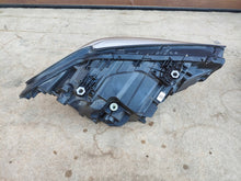 Laden Sie das Bild in den Galerie-Viewer, Frontscheinwerfer BMW 5 G30 7439200-01 7439199-01 LED Ein Satz Headlight SCH9801171300dx