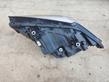 Laden Sie das Bild in den Galerie-Viewer, Frontscheinwerfer BMW 5 G30 7439200-01 7439199-01 LED Ein Satz Headlight SCH9801171300dx