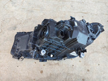 Laden Sie das Bild in den Galerie-Viewer, Frontscheinwerfer BMW 5 G30 7439200-01 7439199-01 LED Ein Satz Headlight SCH9801171300dx