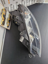 Laden Sie das Bild in den Galerie-Viewer, Frontscheinwerfer VW Golf VI 5k1 5K1941005 Links Scheinwerfer Headlight SCH9807161324uh