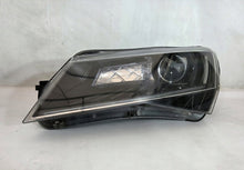 Laden Sie das Bild in den Galerie-Viewer, Frontscheinwerfer Skoda Superb III 3V1941015B Xenon Links Scheinwerfer Headlight SCH9809221268ro