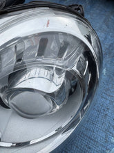 Laden Sie das Bild in den Galerie-Viewer, Frontscheinwerfer Fiat 500 51844937 Xenon Links Scheinwerfer Headlight SCH9812621280so