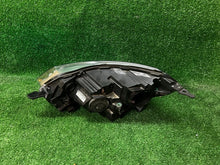 Laden Sie das Bild in den Galerie-Viewer, Frontscheinwerfer Toyota Proace 9808237480-00 Rechts Scheinwerfer Headlight SCH9822343010dc