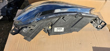 Laden Sie das Bild in den Galerie-Viewer, Frontscheinwerfer Peugeot Partner Rifter 9816827280 Links Scheinwerfer Headlight SCH9823555538cb
