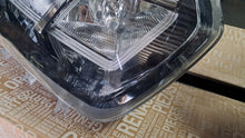 Laden Sie das Bild in den Galerie-Viewer, Frontscheinwerfer Dacia Duster 260101613R Ein Satz Scheinwerfer Headlight SCH9823698062ul