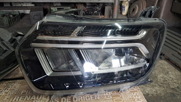 Frontscheinwerfer Dacia Duster 260101613R Ein Satz Scheinwerfer Headlight SCH9823698062ul