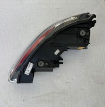 Laden Sie das Bild in den Galerie-Viewer, Frontscheinwerfer Audi A1 7003200001 0200539431 8X0941004P Rechts Headlight SCH9826129843ox