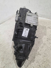 Laden Sie das Bild in den Galerie-Viewer, Frontscheinwerfer BMW I4 5A19354-05 Rechts Scheinwerfer Headlight SCH9838406192pf
