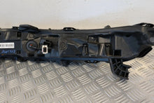 Laden Sie das Bild in den Galerie-Viewer, Frontscheinwerfer Mitsubishi Eclipse Cross I EDM92206010 Rechts Headlight SCH9842690239iq
