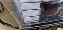 Laden Sie das Bild in den Galerie-Viewer, Frontscheinwerfer Volvo 80000628 Rechts Scheinwerfer Headlight SCH9842917110rm